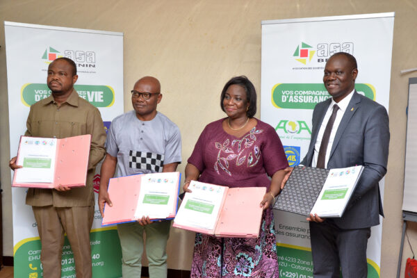 Pharmaciens et assureurs unissent leurs forces autour d’une convention-cadre à Cotonou